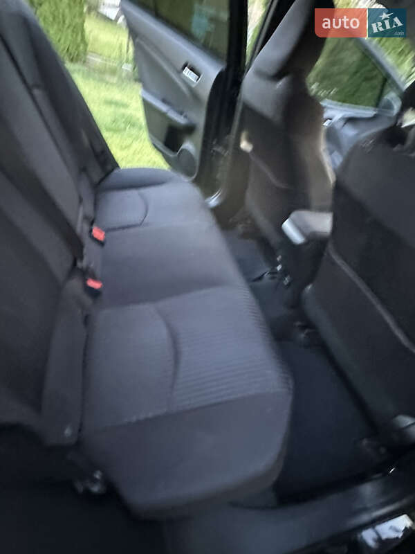 Хэтчбек Toyota Prius 2016 в Черновцах фото 42 Хэтчбек Toyota Prius 2016 в Черновцах