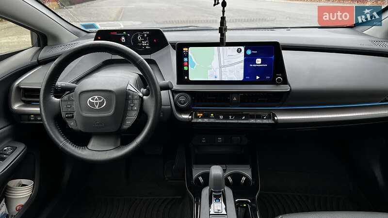 Хэтчбек Toyota Prius 2023 в Днепре