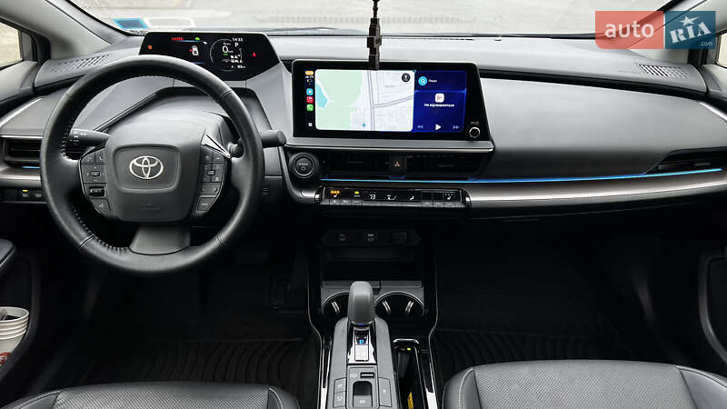 Хэтчбек Toyota Prius 2023 в Днепре