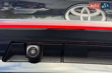 Хэтчбек Toyota Prius 2024 в 