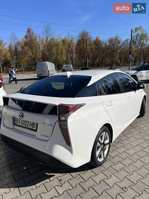 Хэтчбек Toyota Prius 2016 в Хмельницком фото 4 Хэтчбек Toyota Prius 2016 в Хмельницком