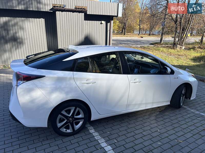Хэтчбек Toyota Prius 2016 в Хмельницком фото 17 Хэтчбек Toyota Prius 2016 в Хмельницком