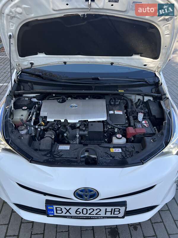 Хэтчбек Toyota Prius 2016 в Хмельницком фото 21 Хэтчбек Toyota Prius 2016 в Хмельницком