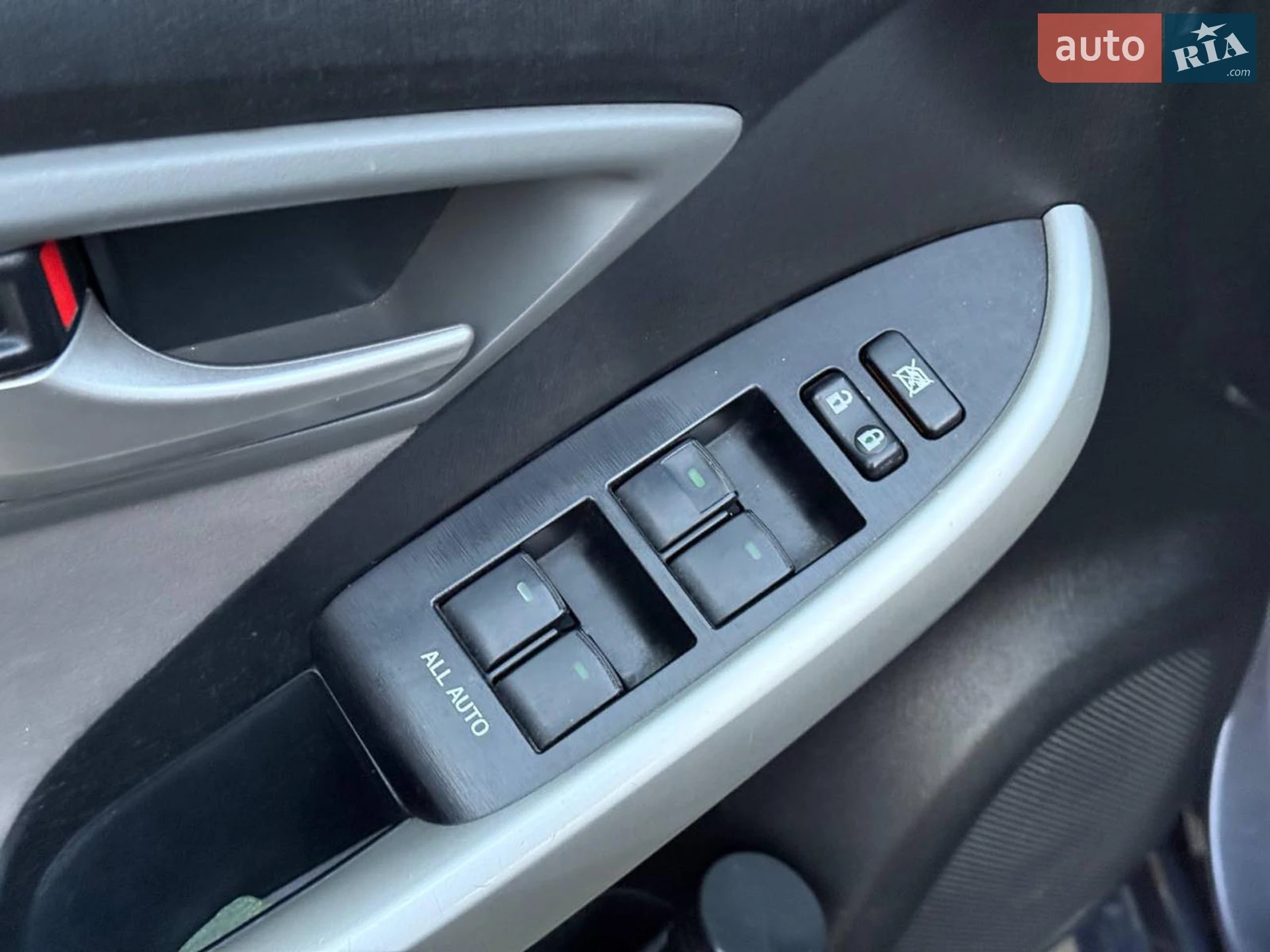 2014 Toyota Prius - мініатюра 12