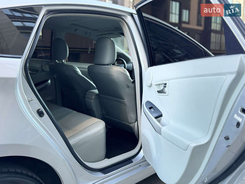 Хэтчбек Toyota Prius 2012 в Ивано-Франковске