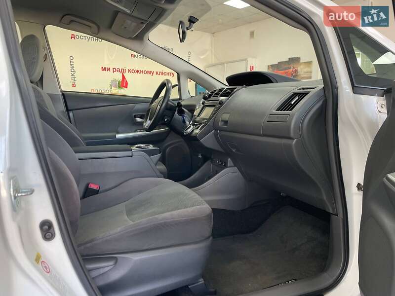 Хэтчбек Toyota Prius 2012 в Киеве фото 41 Хэтчбек Toyota Prius 2012 в Киеве