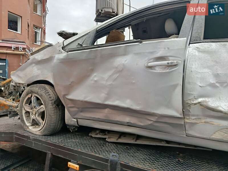 Хэтчбек Toyota Prius 2007 в Петропавловской Борщаговке