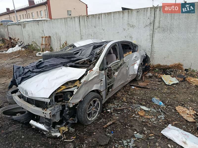 Хэтчбек Toyota Prius 2007 в Петропавловской Борщаговке