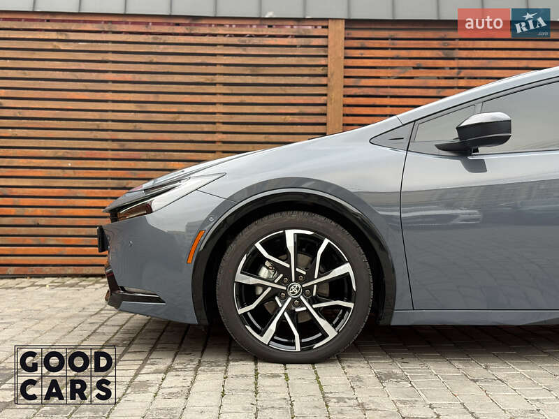 Хэтчбек Toyota Prius 2024 в Одессе
