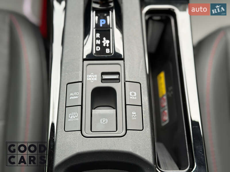 Хэтчбек Toyota Prius 2024 в Одессе