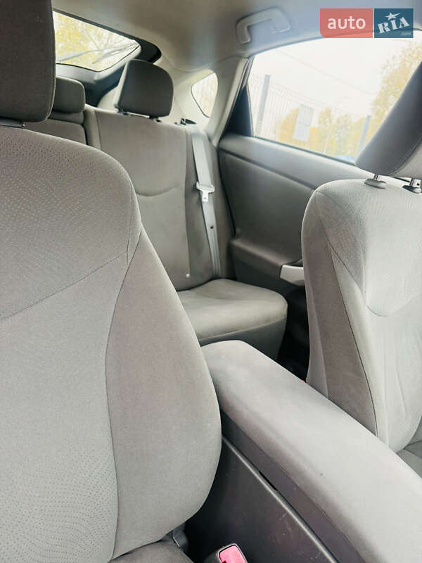 Хэтчбек Toyota Prius 2010 в Киеве фото 16 Хэтчбек Toyota Prius 2010 в Киеве
