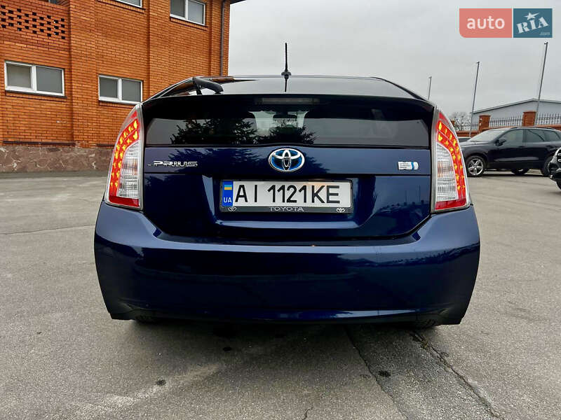 Хетчбек Toyota Prius 2013 в Києві