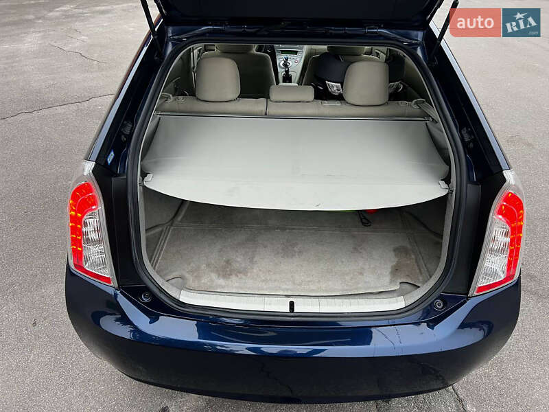 Хетчбек Toyota Prius 2013 в Києві