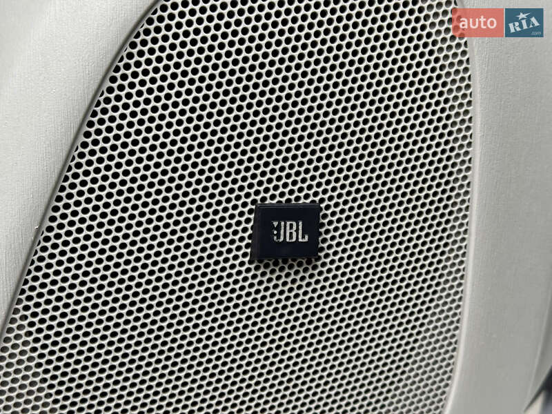 Хэтчбек Toyota Prius 2012 в Киеве