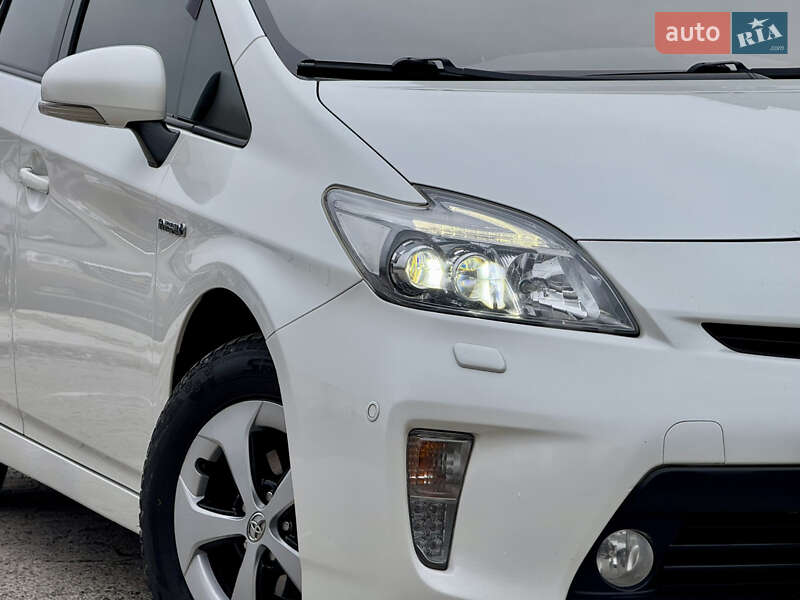 Хэтчбек Toyota Prius 2012 в Киеве