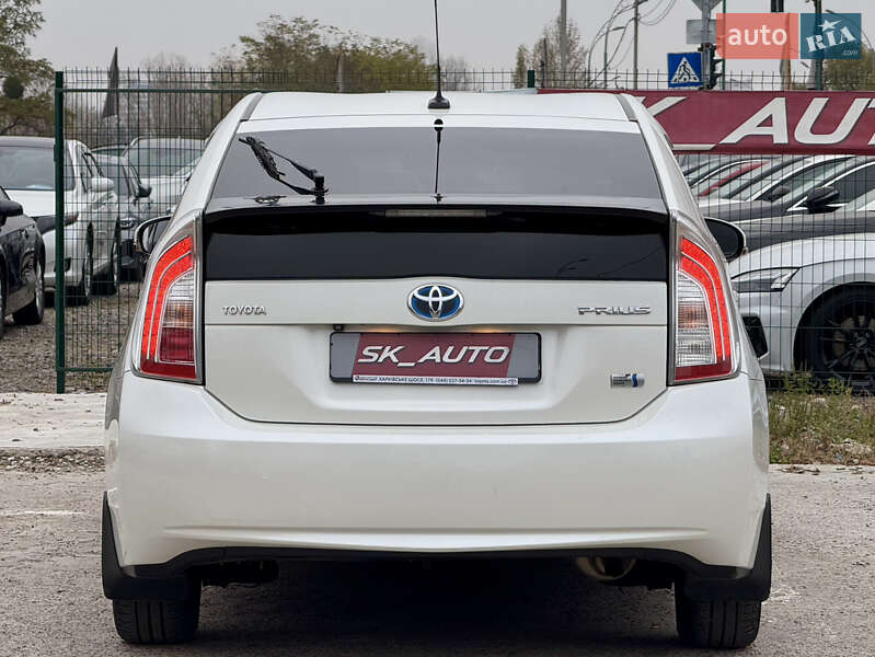 Хэтчбек Toyota Prius 2012 в Киеве