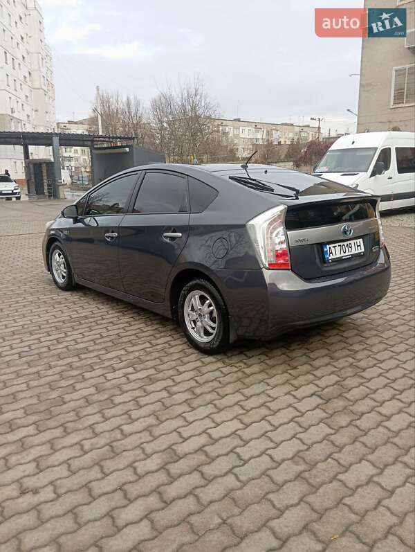 Хетчбек Toyota Prius 2012 в Калуші