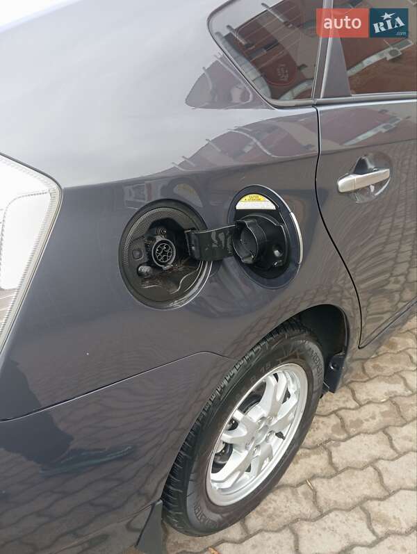 Хетчбек Toyota Prius 2012 в Калуші