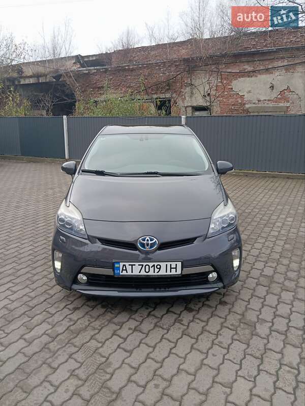 Хетчбек Toyota Prius 2012 в Калуші
