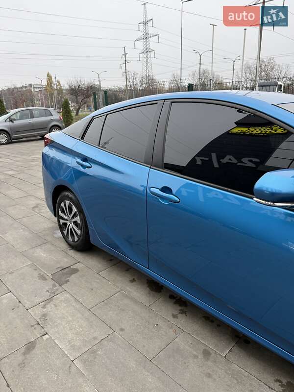 Хэтчбек Toyota Prius 2020 в Харькове