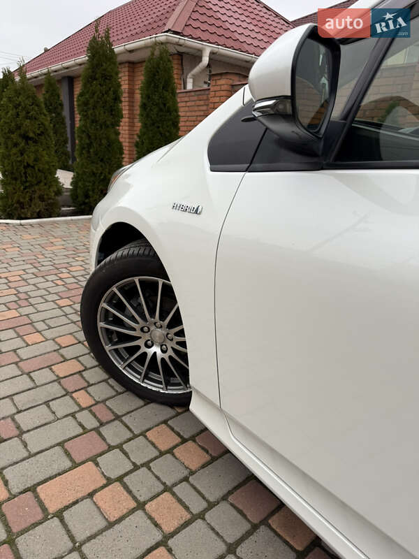 Хэтчбек Toyota Prius 2017 в Одессе фото 9 Хэтчбек Toyota Prius 2017 в Одессе