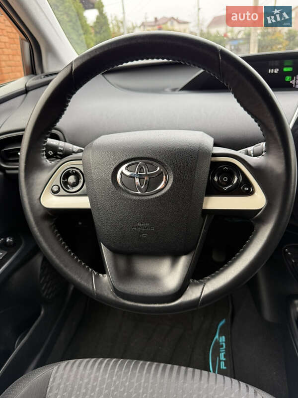 Хэтчбек Toyota Prius 2017 в Одессе фото 45 Хэтчбек Toyota Prius 2017 в Одессе