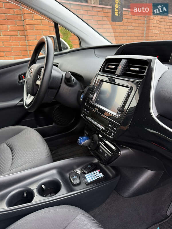 Хэтчбек Toyota Prius 2017 в Одессе фото 57 Хэтчбек Toyota Prius 2017 в Одессе