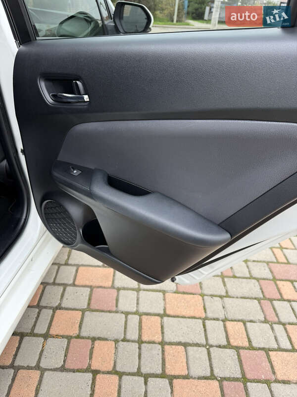 Хэтчбек Toyota Prius 2017 в Одессе фото 61 Хэтчбек Toyota Prius 2017 в Одессе