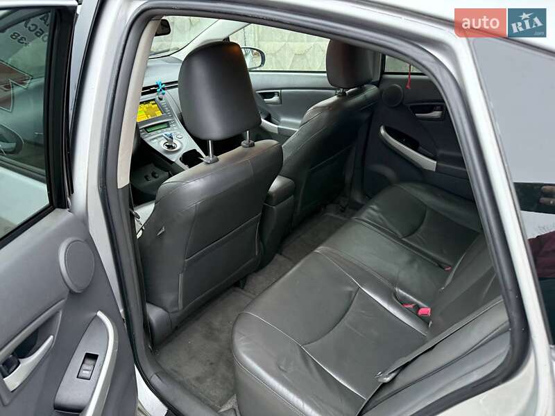 Хэтчбек Toyota Prius 2011 в Хмельницком