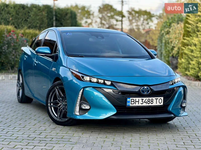 Хетчбек Toyota Prius 2022 в Одесі