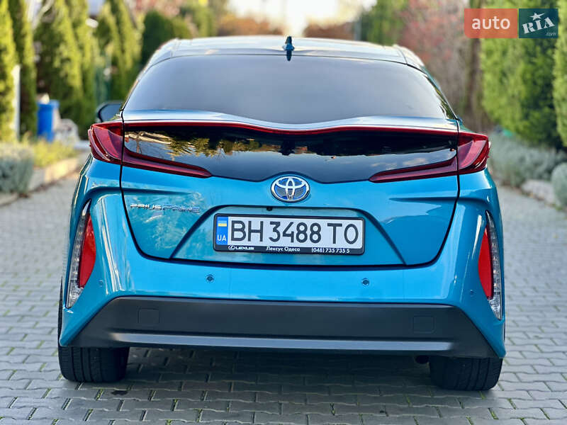 Хетчбек Toyota Prius 2022 в Одесі