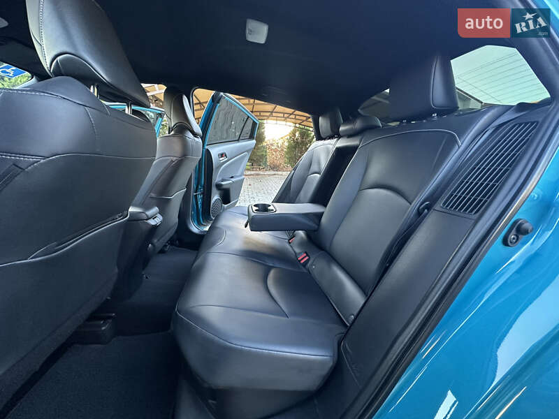 Хетчбек Toyota Prius 2022 в Одесі