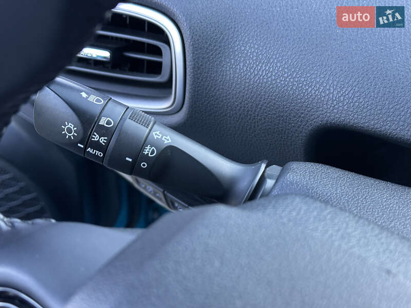 Хетчбек Toyota Prius 2022 в Одесі