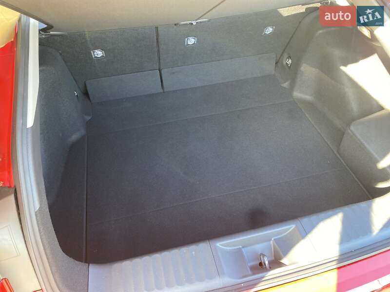 Хэтчбек Toyota Prius 2024 в Киеве фото 12 Хэтчбек Toyota Prius 2024 в Киеве