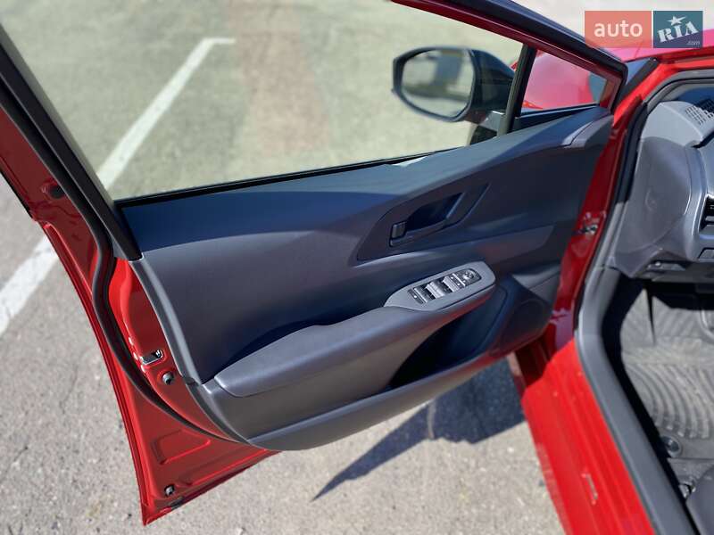 Хэтчбек Toyota Prius 2024 в Киеве фото 16 Хэтчбек Toyota Prius 2024 в Киеве