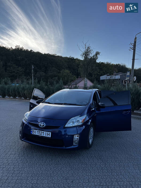 Хэтчбек Toyota Prius 2011 в Полтаве фото 4 Хэтчбек Toyota Prius 2011 в Полтаве