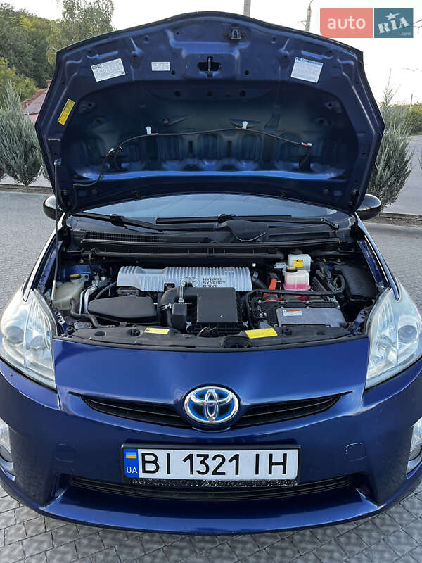 Хэтчбек Toyota Prius 2011 в Полтаве фото 15 Хэтчбек Toyota Prius 2011 в Полтаве