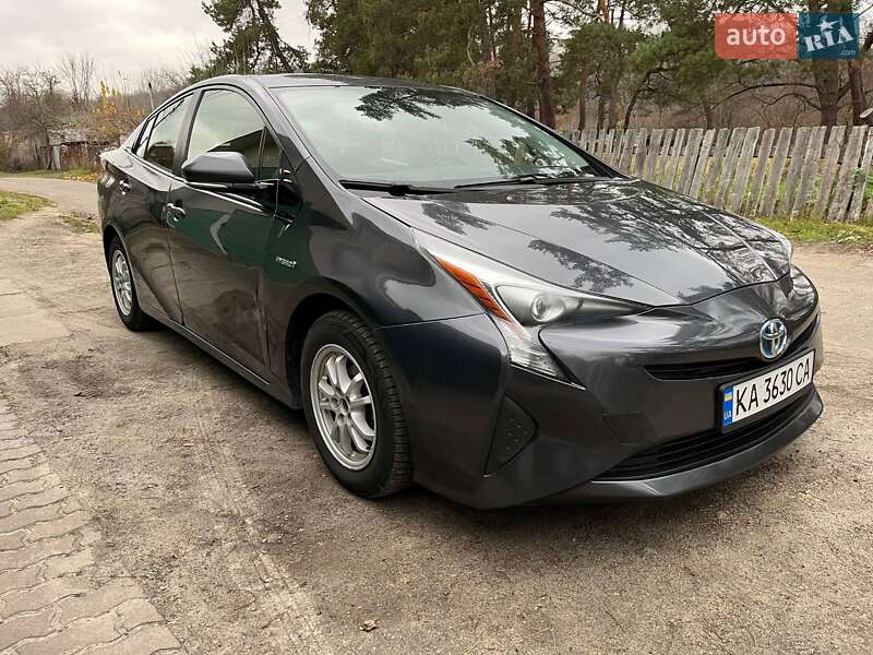 Toyota Prius 2015