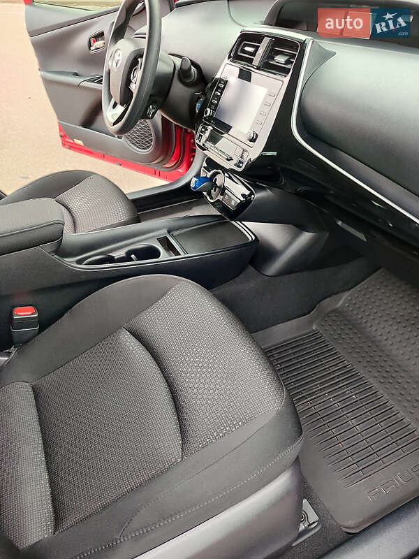 Хэтчбек Toyota Prius 2021 в Киеве фото 12 Хэтчбек Toyota Prius 2021 в Киеве