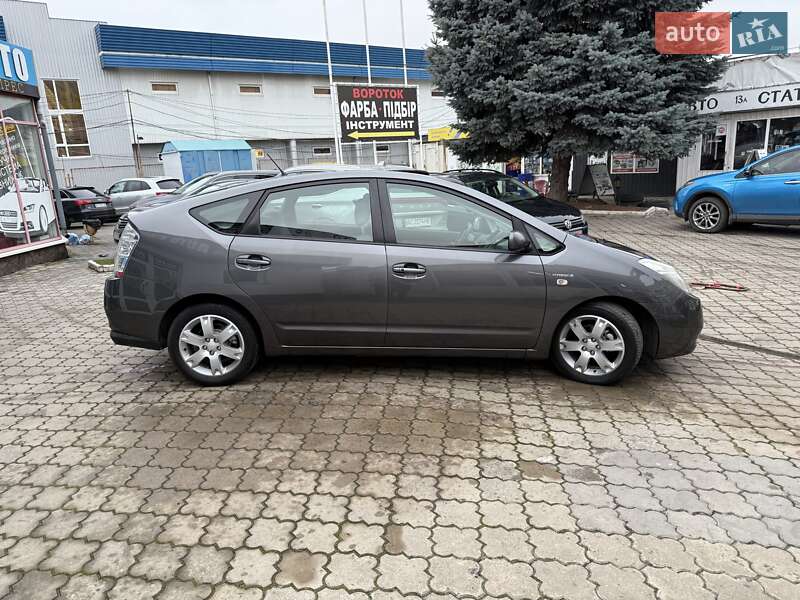 Хэтчбек Toyota Prius 2007 в Луцке
