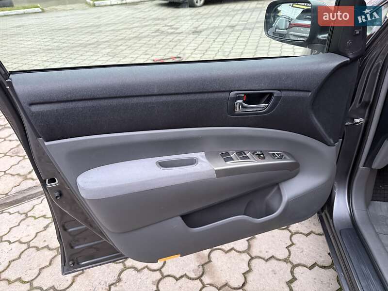 Хэтчбек Toyota Prius 2007 в Луцке