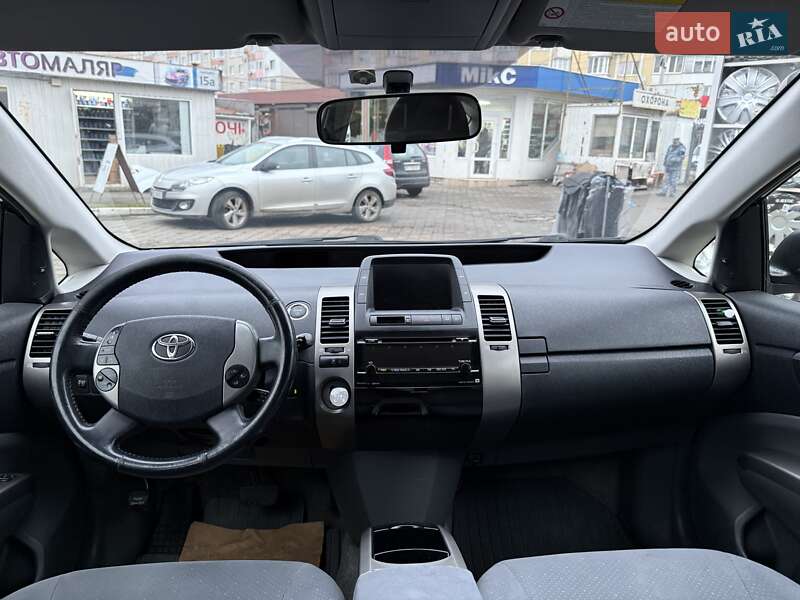 Хэтчбек Toyota Prius 2007 в Луцке
