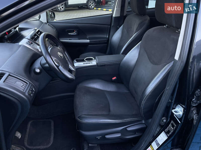 Хэтчбек Toyota Prius 2015 в Одессе