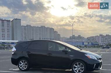 Хэтчбек Toyota Prius 2013 в Киеве