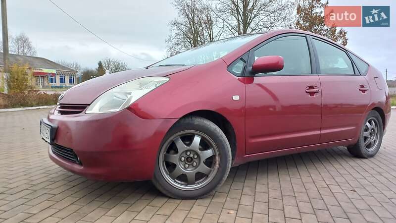 Хэтчбек Toyota Prius 2005 в Луцке фото 2 Хэтчбек Toyota Prius 2005 в Луцке