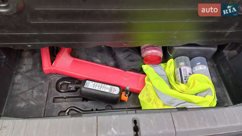 Хэтчбек Toyota Prius 2005 в Луцке фото 29 Хэтчбек Toyota Prius 2005 в Луцке