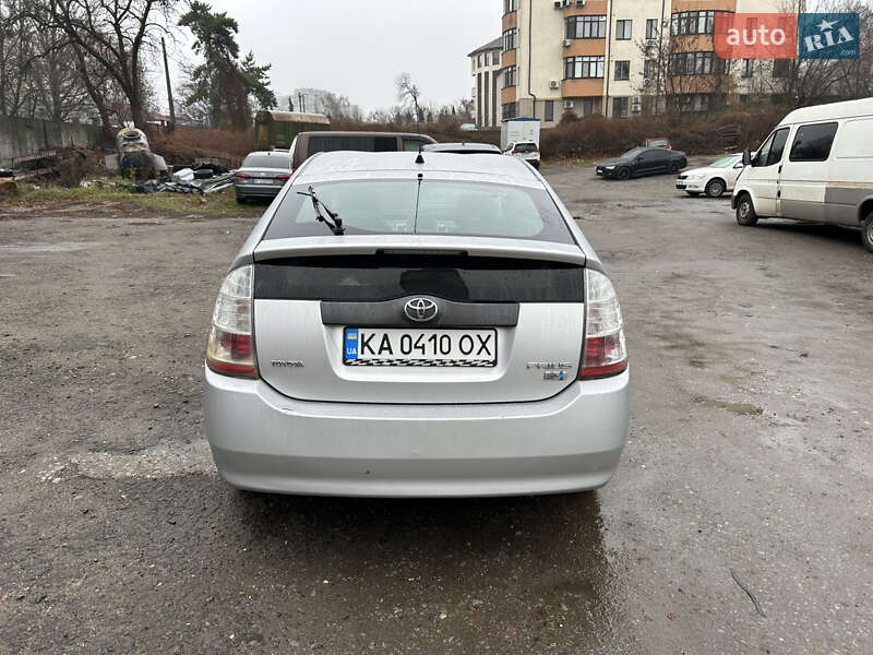 Хэтчбек Toyota Prius 2006 в Киеве фото 5 Хэтчбек Toyota Prius 2006 в Киеве