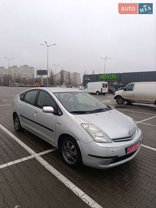 Хэтчбек Toyota Prius 2008 в Киеве