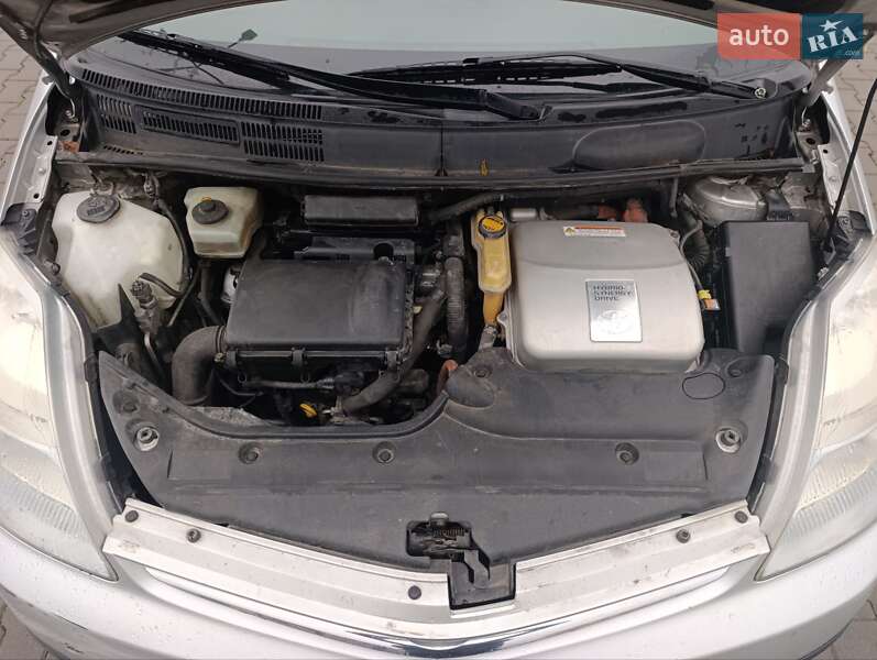 Хэтчбек Toyota Prius 2008 в Киеве