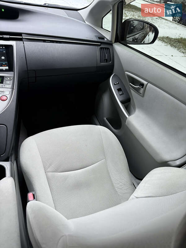 Хетчбек Toyota Prius 2014 в Одесі